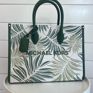 NWT MICHAEL KORS MIRELLA MEDIUM TOTE IN FERN GREEN MULTI
